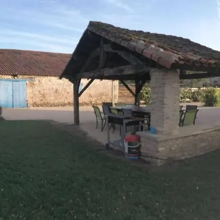12 Personnes Proche Futuroscope Holiday home